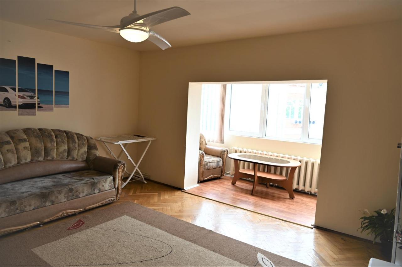 Marin Hotel Apartment Brasov Bagian luar foto