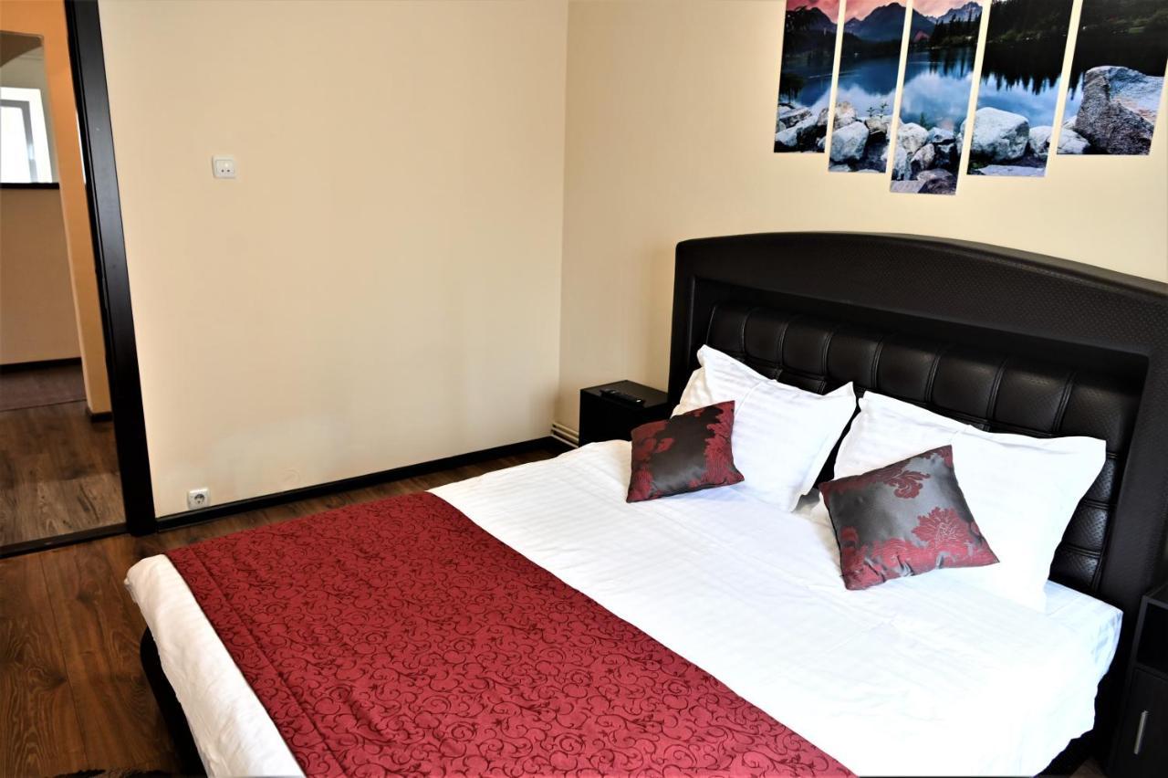 Marin Hotel Apartment Brasov Bagian luar foto